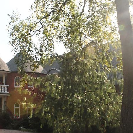 Hotel Und Restaurant Waldschloesschen Crivitz Exteriér fotografie