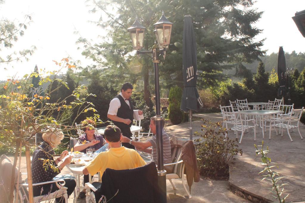 Hotel Und Restaurant Waldschloesschen Crivitz Exteriér fotografie