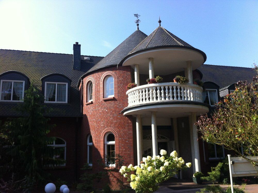 Hotel Und Restaurant Waldschloesschen Crivitz Exteriér fotografie